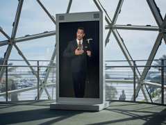 落地大屏里的智能领导能答疑解惑